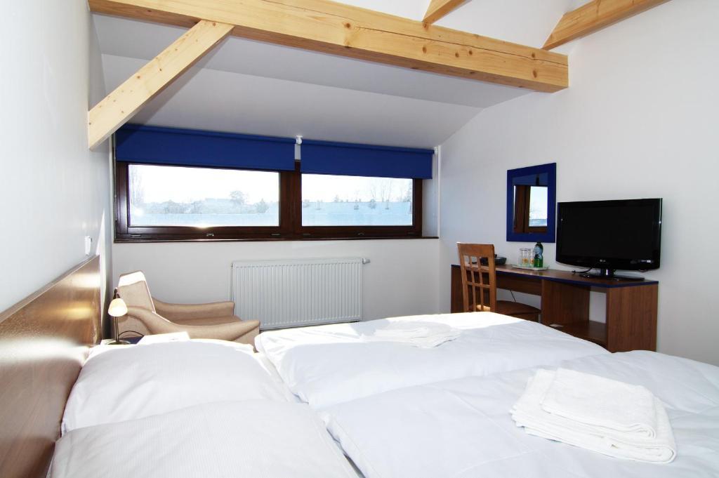 Hotel Pod Sluncem Trebiz Room photo